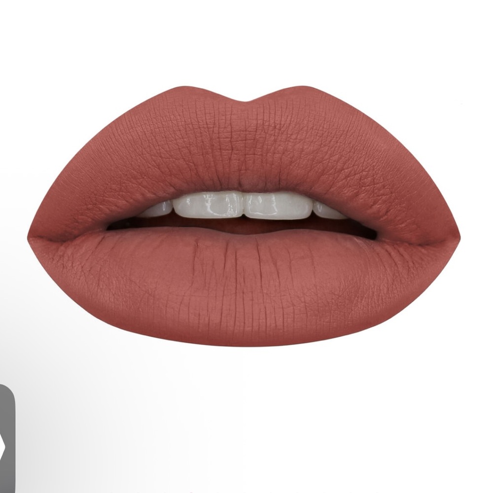 HUDA BEAUTY Liquid Matte Lipstick. - shade “Girlfriend” - Picture 4 of 4